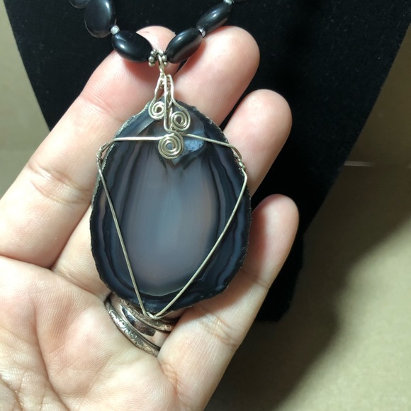 Black Agate Slice Necklace - Picture 3 of 5